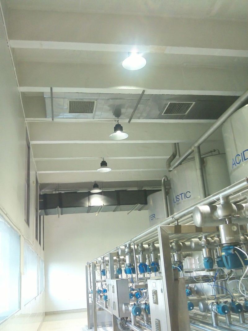 งานเปลี่ยนโคมไฟและหลอดทั้งโรงงานให้กับลูกค้าคนสำคัญ